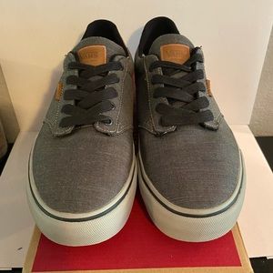 Vans Deluxe Comfort Sneaker